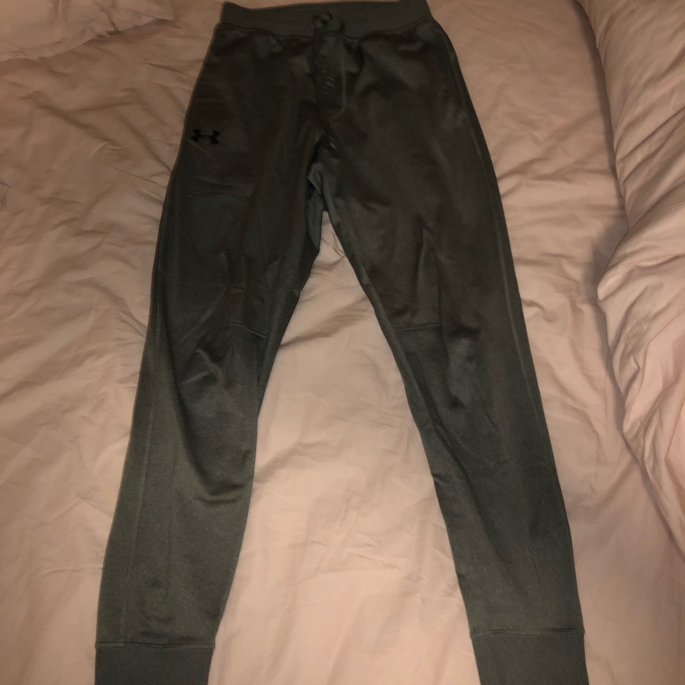 Gray Under Armour sweatpants